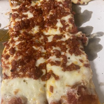 Battle Ground Pizza King - Pepperoni pizza - Pizza Near Me - Battle Ground, Indiana Battle Ground Pizza King - Pepperoni pizza - Pizza Near Me - Battle Ground, Indiana