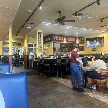 Berry Fresh Cafe - Partial seating of the restaurant - Breakfast & Brunch Near Me - West Palm Beach, Florida