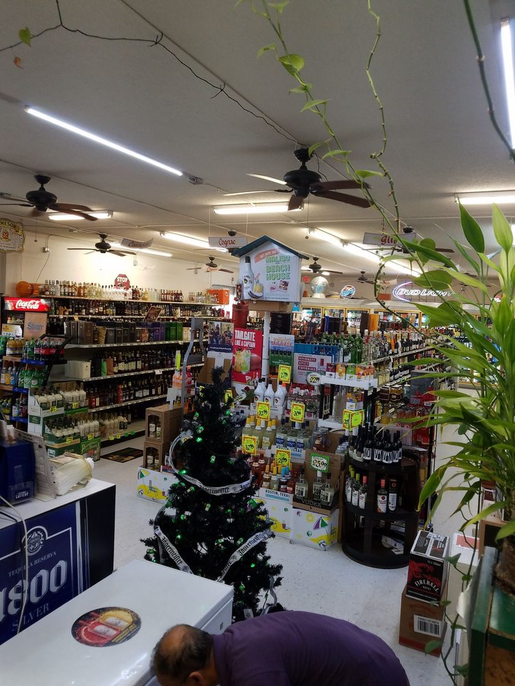 HALLS LIQUOR Updated August 2024 2121 45th St, Galveston, Texas