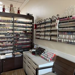 Queen Of Nails