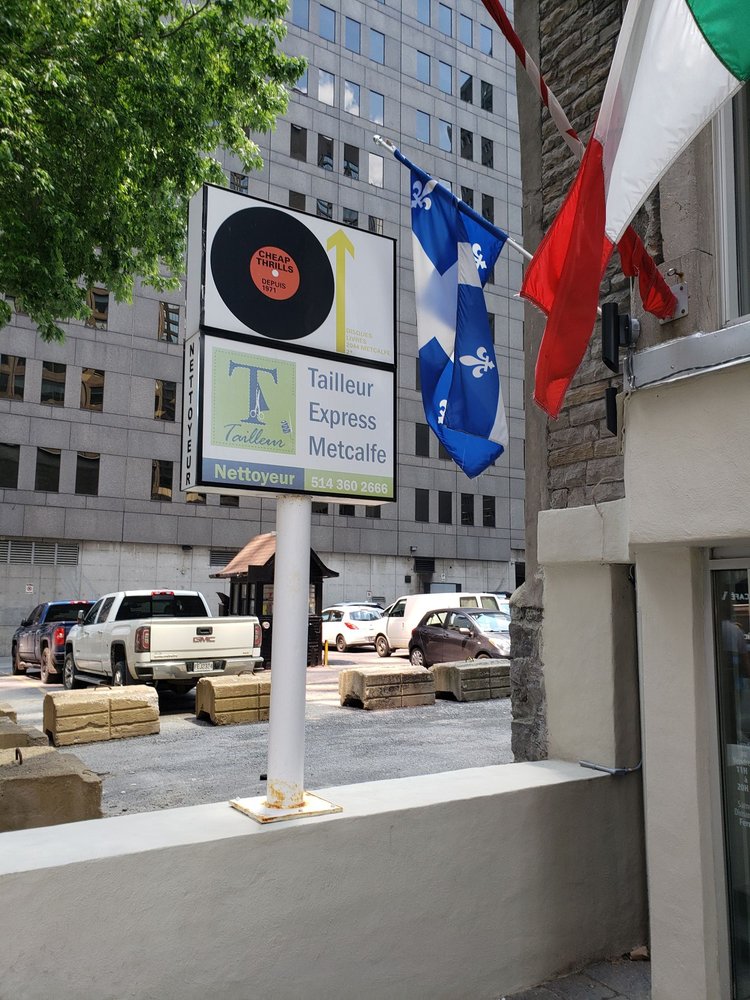 CHEAP THRILLS 16 Photos & 19 Reviews Bookstores 2044 Rue Metcalfe