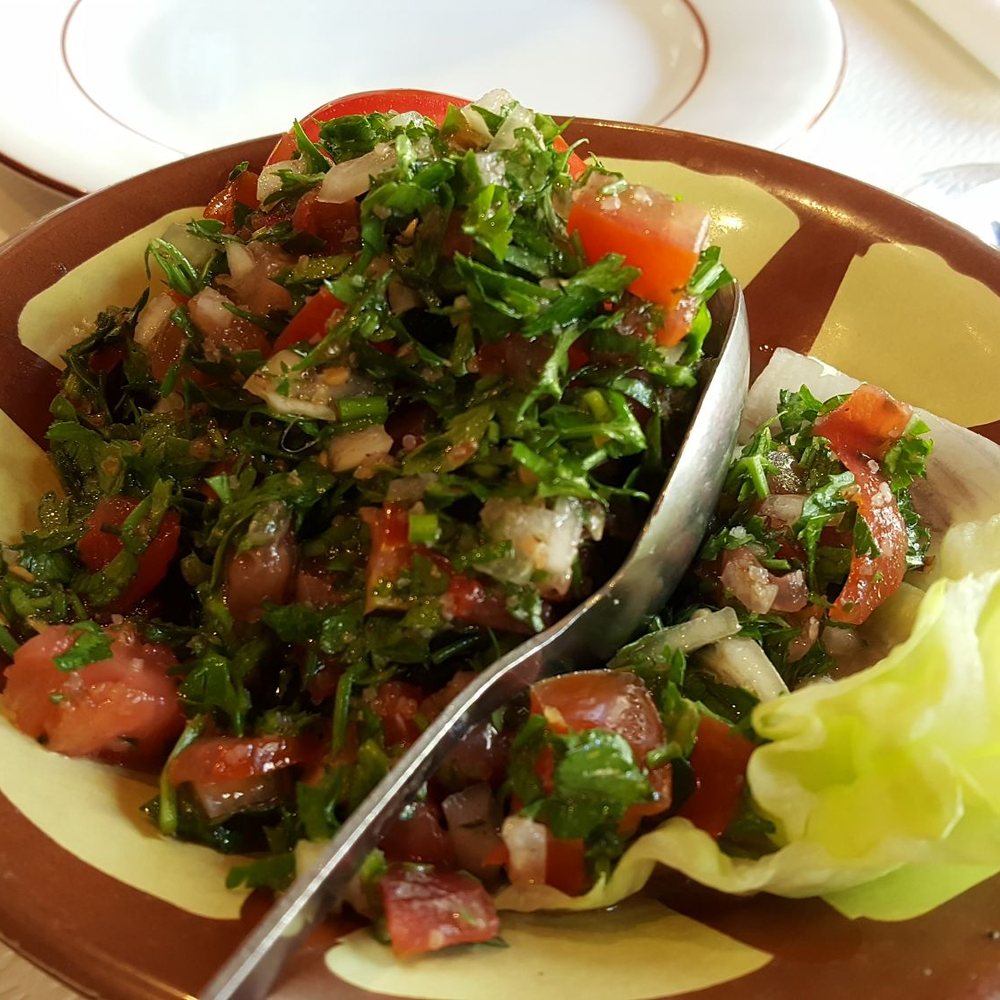 Le Tour du Liban - Tabboule - Lebanese Near Me - Paris, 75