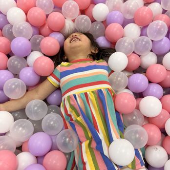 Wonder 4 Kids - Balls galore - Indoor Playcenter Near Me - Carle Place, New York