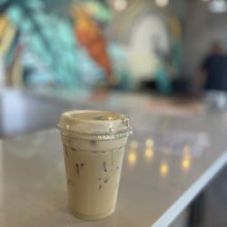 Foxtail Coffee - Vanilla caramel cold brew with cream