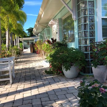 Haley's Motel - Hotels Near Me - Holmes Beach, Florida