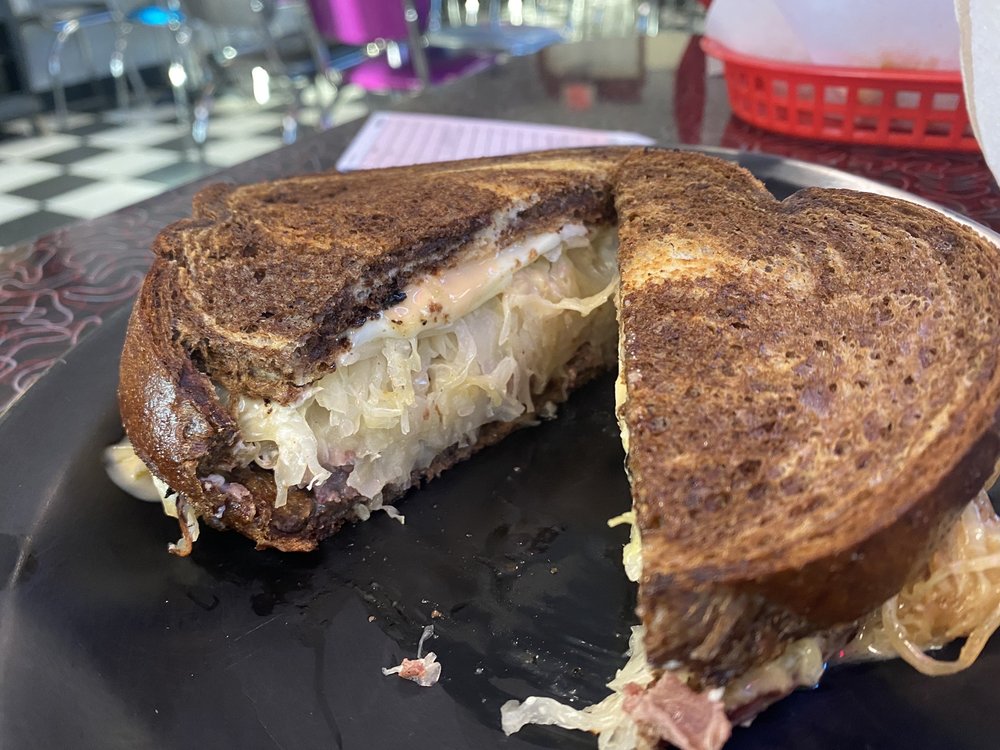 GOODY’S STEAKBURGERS 34 Reviews Fast Food 901 S Limit Ave