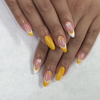 Malibu Nail Spa - Nails by Minh - Nail Salons Near Me - Valencia, California Malibu Nail Spa - Nails by Minh - Nail Salons Near Me - Valencia, California