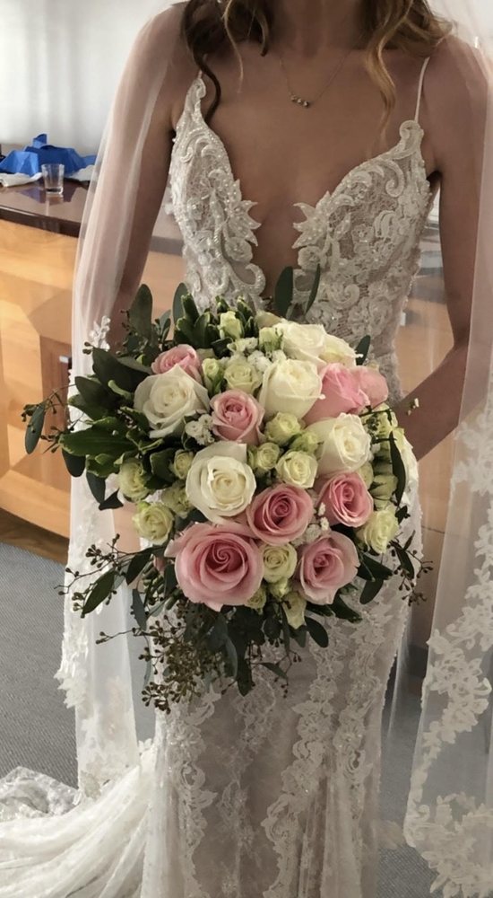 BAILSTONE FLOWER SHOP 598 Montauk Hwy, East Moriches, New York