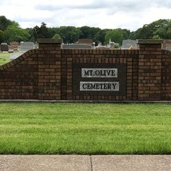 Mt Olive Monument - Main gate entrance to cemetery