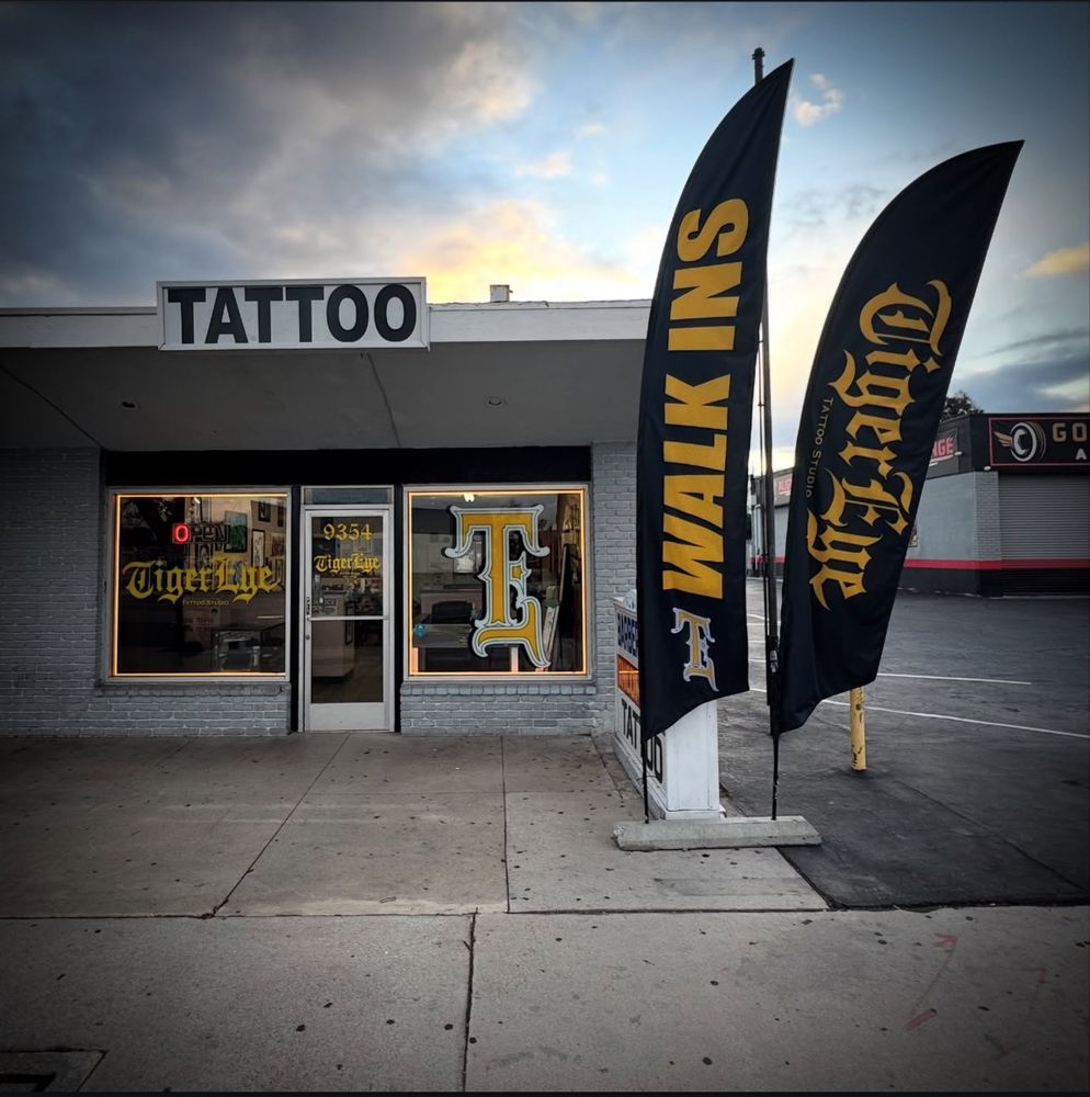 Tiger Eye Tattoo Studio Logo