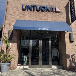 UNTUCKit - Front of store