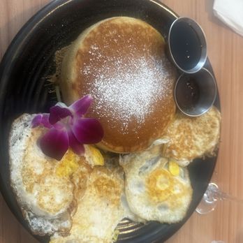 Smoke Soul Kitchen - Sweet cream pancakes and fried eggs - Soul Food Near Me - San Francisco, California
