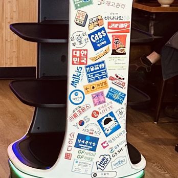 Hansik Town - The Robot the delivers your entree - Korean Near Me - Beaverton, Oregon