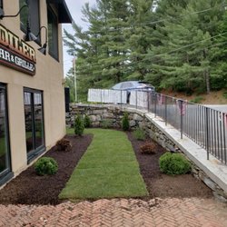 New Age Landscaping & Tree - Fresh sod and mulch bed installed