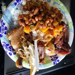 El Conuco - Today's plate, white rice, beans, maduros [fried yellow plantains] and pollo [chicken]