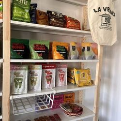 La Vecina - Snacks