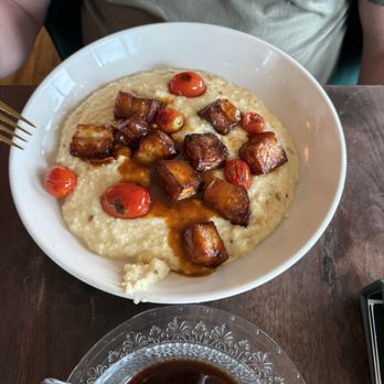 Marietta Proper - Pork belly burnt ends and grits - Wine Bars Near Me - Marietta, Georgia