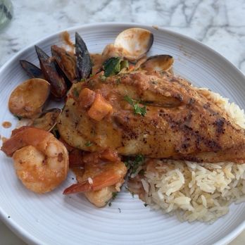 Ocean Bistro - Red snapper with mussels and clams - Italian Near Me - Miami Beach, Florida Ocean Bistro - Red snapper with mussels and clams - Italian Near Me - Miami Beach, Florida
