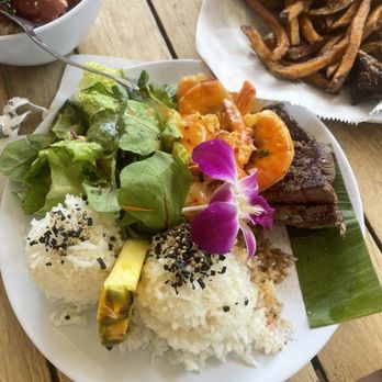 Barefoot Beach Cafe - Breakfast & Brunch Near Me - Honolulu, Hawaii