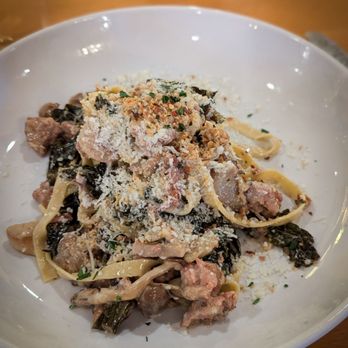Larks Home Kitchen Cuisine - House Fettuccine - New American Near Me - Ashland, Oregon