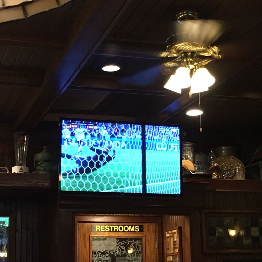 Union Jack Pub - Pizza Near Me - Indianapolis, Indiana Union Jack Pub - Pizza Near Me - Indianapolis, Indiana
