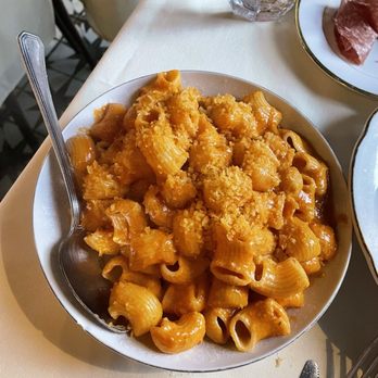 Elina's - Rigatoni alla vodka - Italian Near Me - Chicago, Illinois