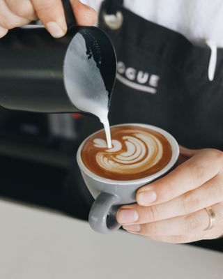 Rogue Bistro by null