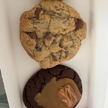 Crumbl - Folsom - Chocolate chip and chocolate caramel cookies - Bakeries Near Me - Folsom, California
