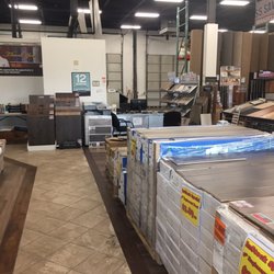 Big Bob S Flooring Outlet 11 Photos Flooring 24331 Miles Rd