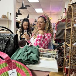 Lynn's Closet Boutique - Champagne and Chloe