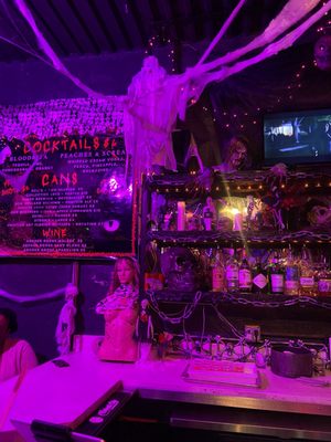 Blitzen’s on Bagley by null