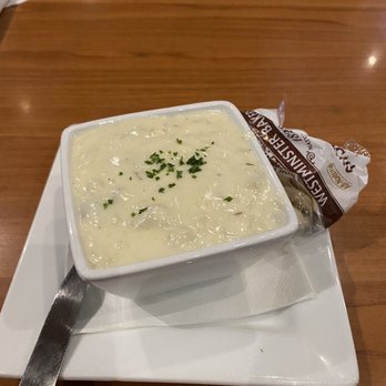 Hobo's Cafe - Clam chowder - New American Near Me - Key Largo, Florida