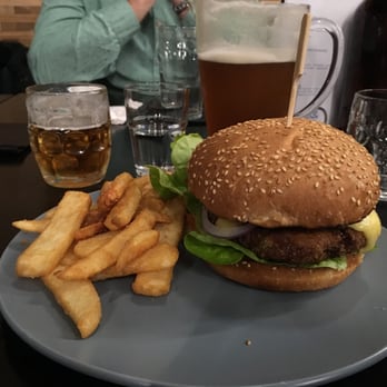 Captain Melville - Vegan burger and fries, perfect trivia dinner! - Australian Near Me - Melbourne, VIC