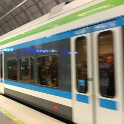 Helsingin seudun liikenne HSL - Train at the HEL airport