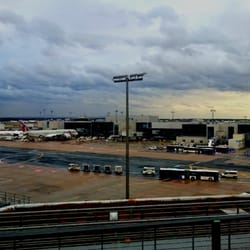 SkyLine Hochbahnlinie Flughafen
