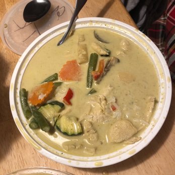 Thai Place Restaurant - Green Curry - Thai Near Me - Phoenixville, Pennsylvania