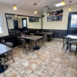 Pita kitchen - Interior seating area