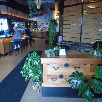 Yumi Sushi Bar - View looking in from the front entryway. - Japanese Near Me - Saint Paul, Minnesota