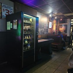 Dee's Cafe - Hungry?