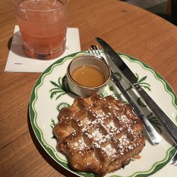 Skipper Society - Disney Treasure - Hippopotomai-Tai and Apple Cinnamon Waffle