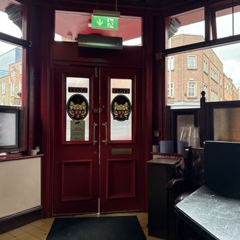 Ryans - Pubs Near Me - Dublin, D