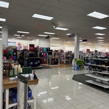 Kohl's - Clean - Department Stores Near Me - HUNTINGTON BEACH, California Kohl's - Clean - Department Stores Near Me - HUNTINGTON BEACH, California