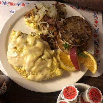Paula's Pancake House - Sausage and Havarti, cheese, omelette! - Breakfast & Brunch Near Me - Solvang, California Paula's Pancake House - Sausage and Havarti, cheese, omelette! - Breakfast & Brunch Near Me - Solvang, California