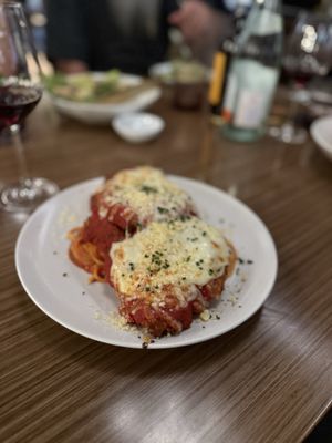 AMARI Italian Kitchen & Wine Shop by null