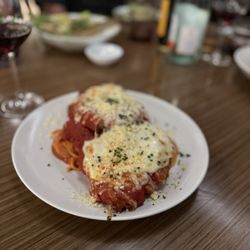 AMARI Italian Kitchen & Wine Shop - Chicken Parm