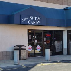 Supreme Nut & Candy - Exterior