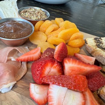 The Crossvines - Charcuterie - Wineries Near Me - Poolesville, Maryland