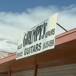 Grumpy's Guitars and Stuff - Grumpy's