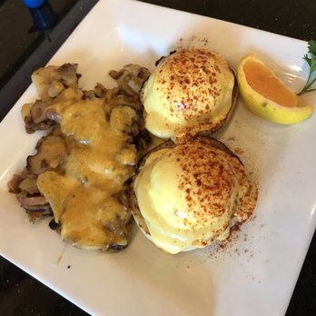 Keke's Breakfast Cafe - Eggs Benedict - Breakfast & Brunch Near Me - Clermont, Florida Keke's Breakfast Cafe - Eggs Benedict - Breakfast & Brunch Near Me - Clermont, Florida