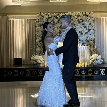 Dearest & Darling - First dance at the NOOR - Wedding Planning Near Me
